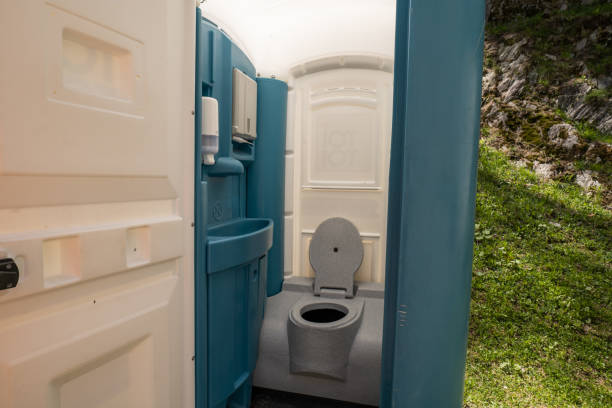 Porta potty rental for outdoor events in West Hill, OH